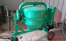 Máy trộn bê tông 250L